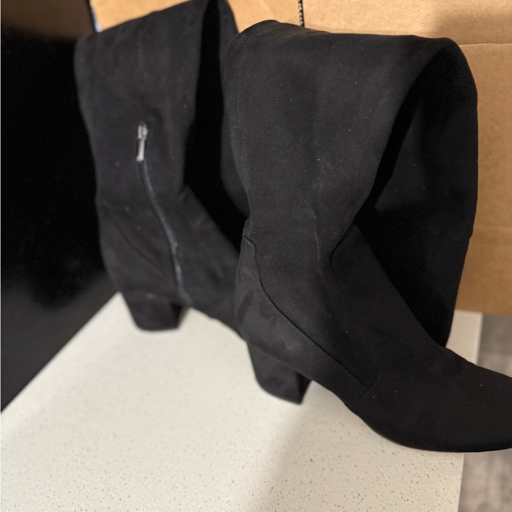 Elegant Black Over the Knee Boots